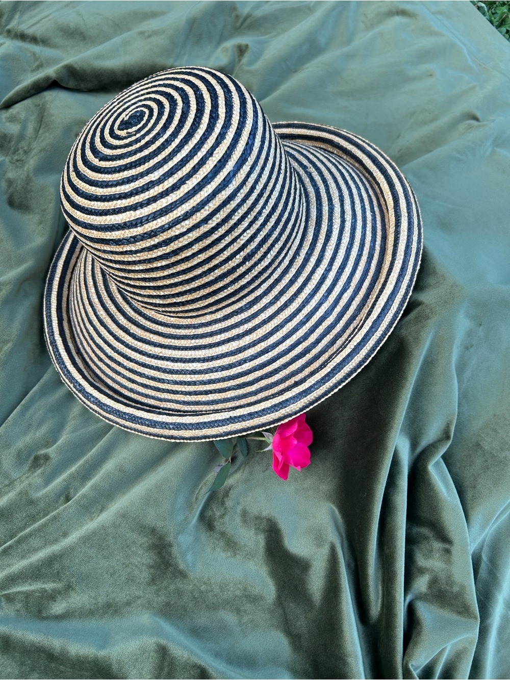 Striped Straw Sun Hat in Black and Natural